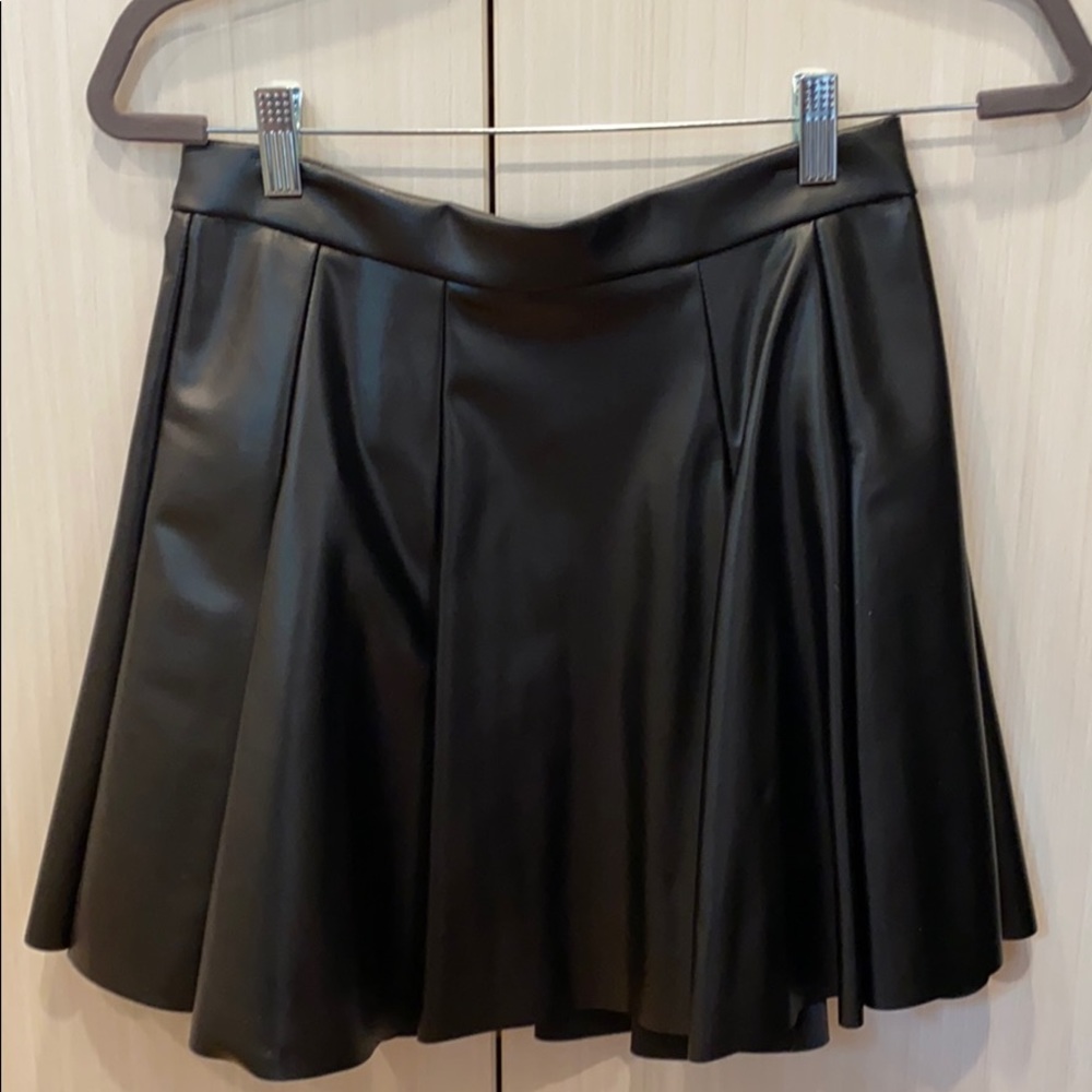 Faux leather mini skirt